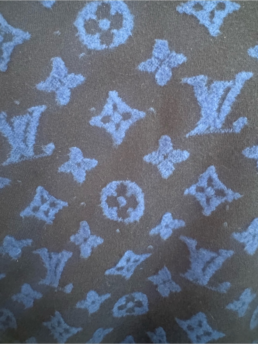 Louis Vuitton Navy and Royal Blue Jacquard Monogram Crewneck Sweater - Picture 4 of 8